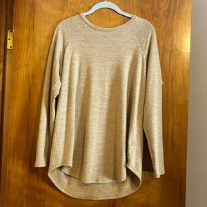 American Eagle heathered yellow long sleeve sz medium